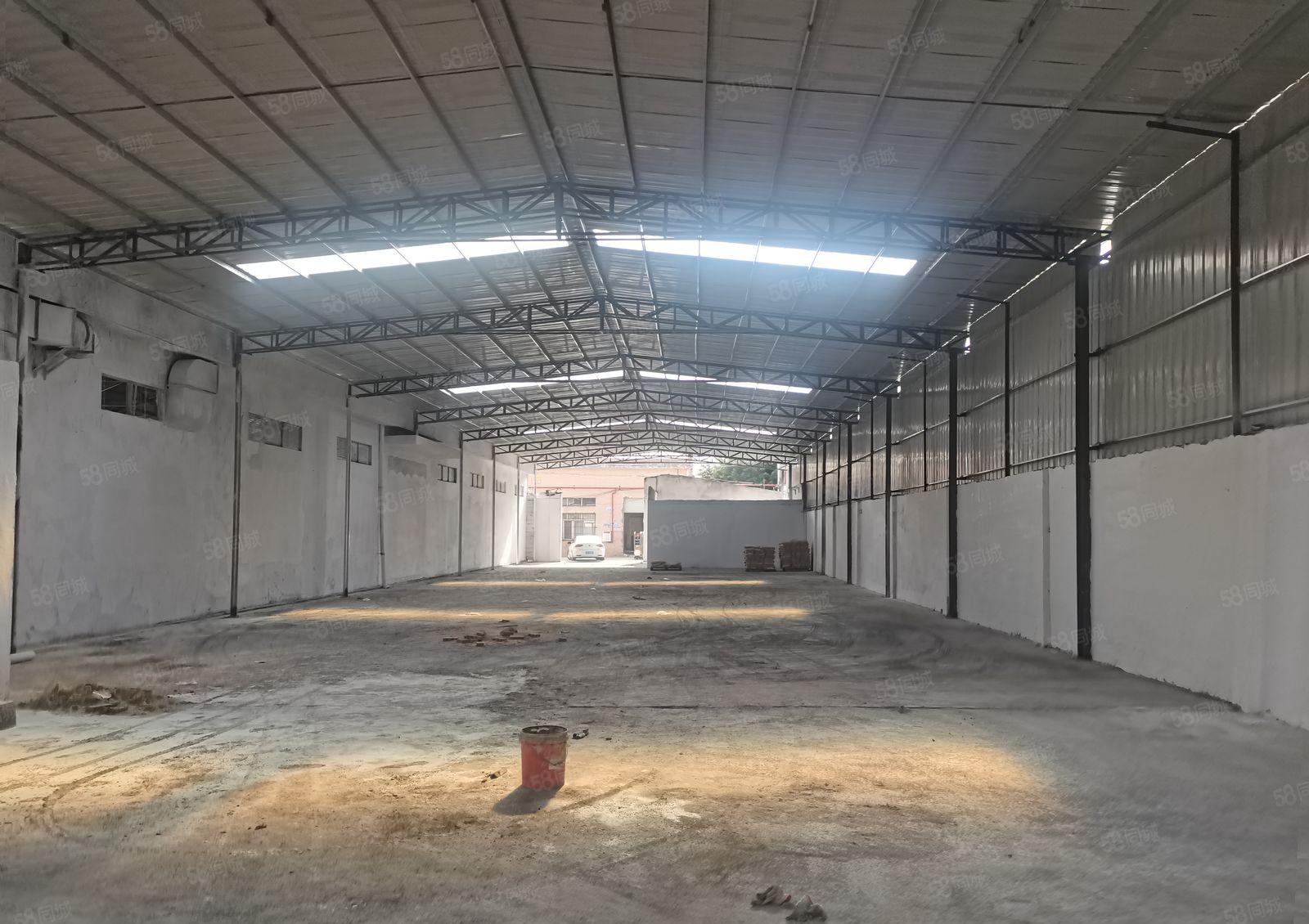 怀德社区空出钢构厂房出租1300（配电500KVA）