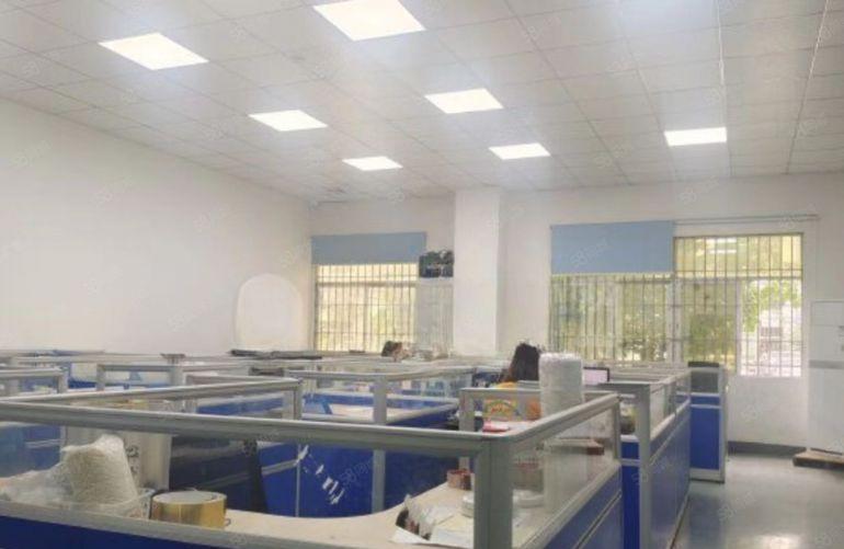 虎门镇怀德原房东分租一楼1900平方厂房出租，可以分租