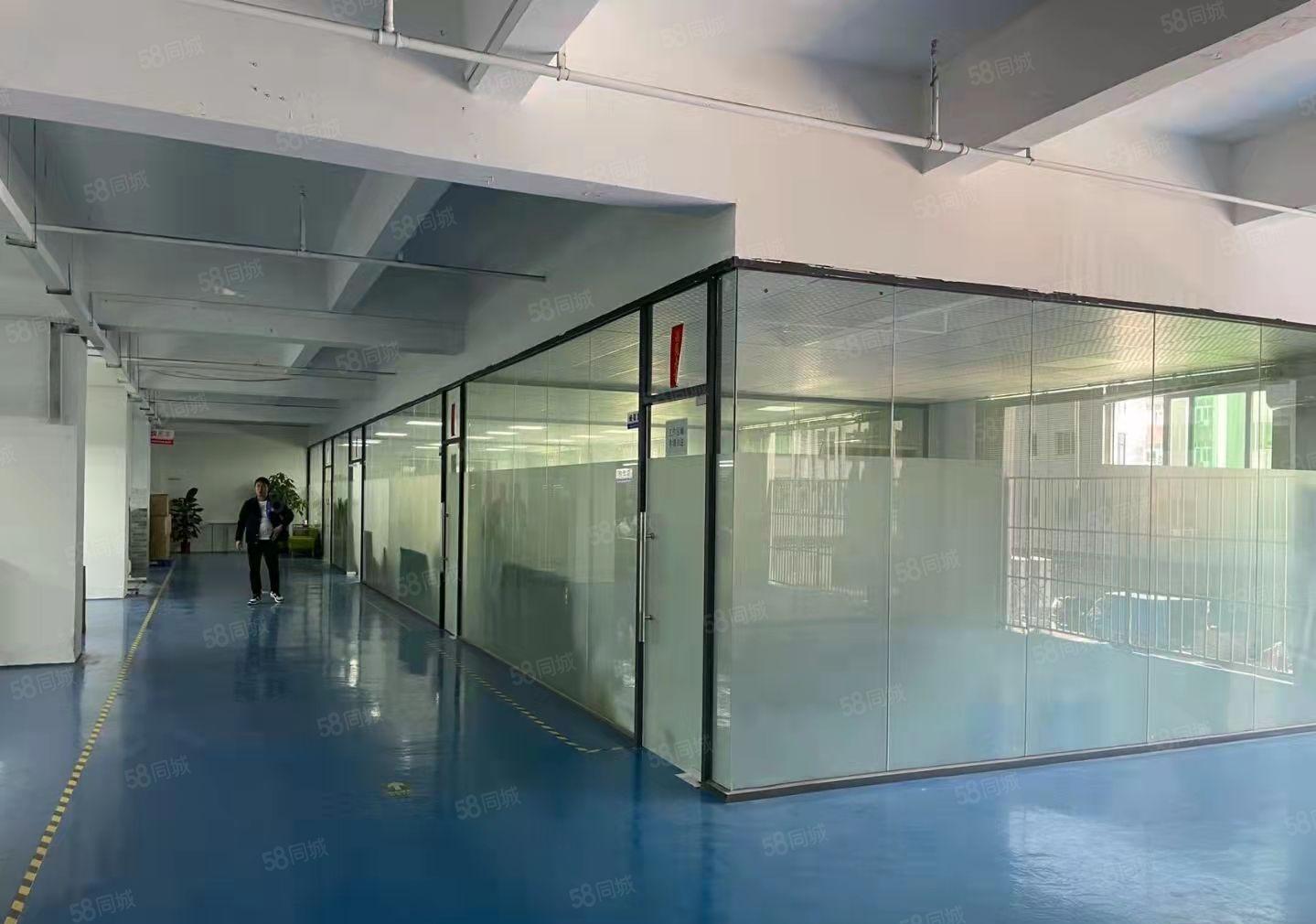 成熟园区二楼厂房2560平，现成装修，办公室，水电齐全