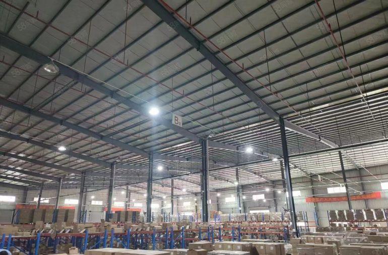 虎门钢构厂房滴水12米，有卸货平台，大小车方便进出！