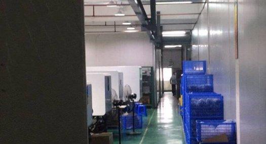 凤岗天堂围楼上带装修 带吊顶办公室厂房出租2000平