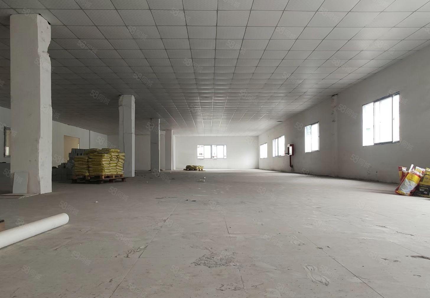 长安咸西新出二楼900方，全新吊顶