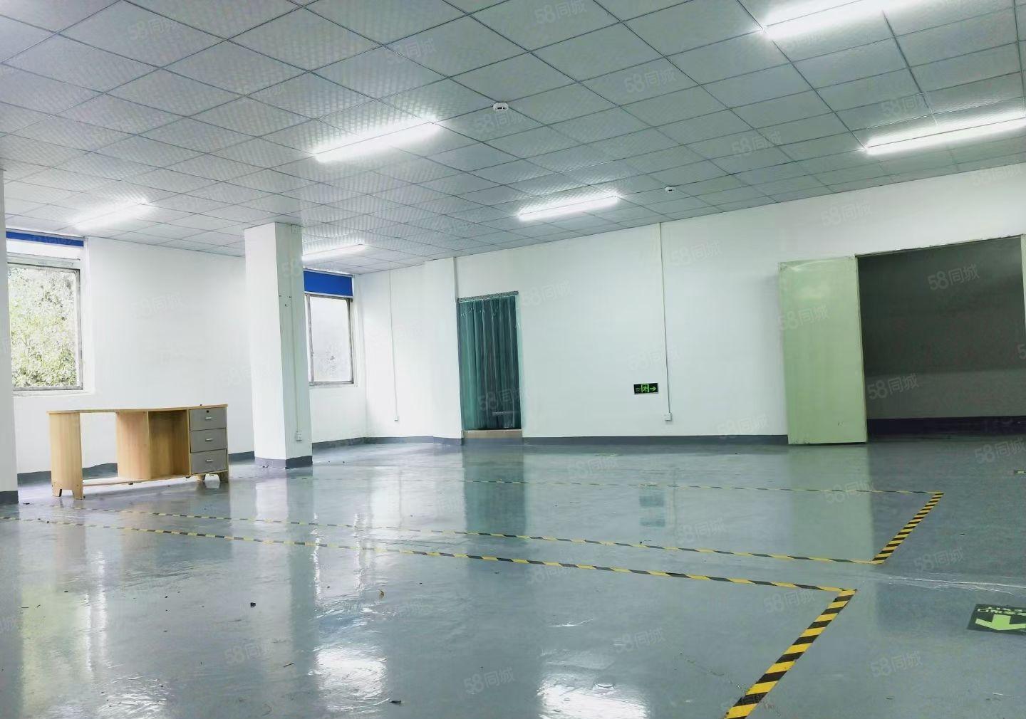 厂房出租，霄边万达对面低价厂房280平，可做仓库，厂房