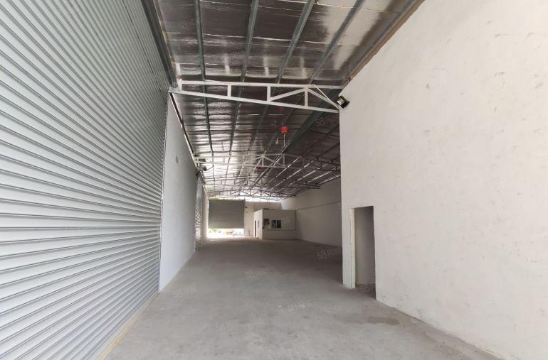 长安乌沙市场附近一手房东一楼500平超大空地工业厂房出租