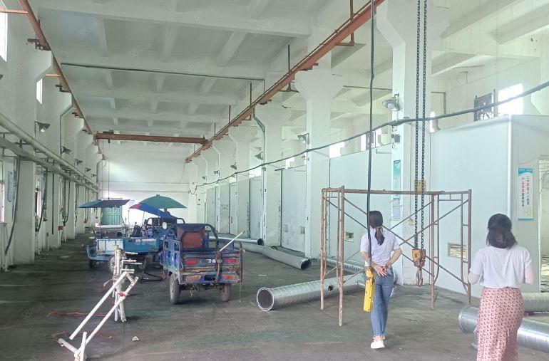 长安镇中心原房东一楼500平起分高7米带牛腿位厂房出租