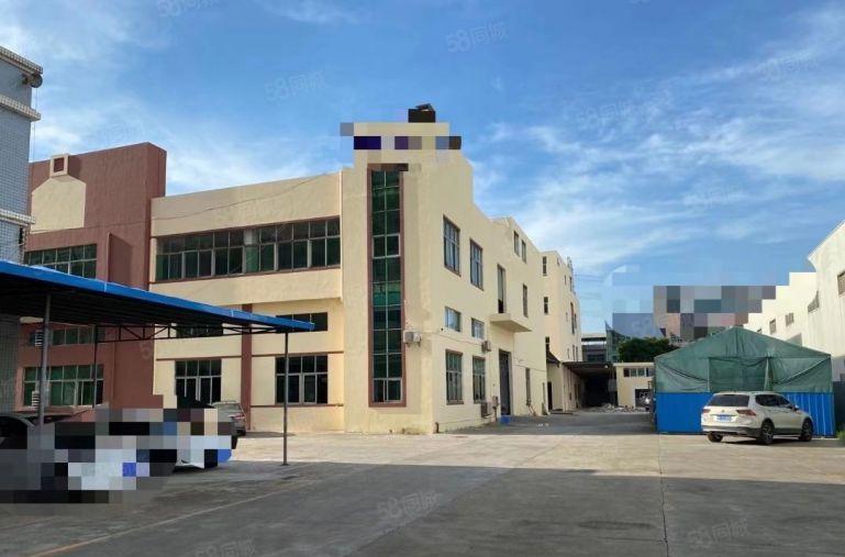 长安厦岗带装修一楼750平，厂区空地很大，交通方便。价格美丽