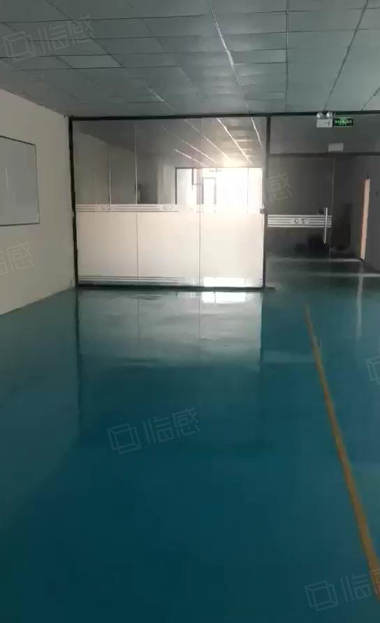 长安镇宵边社区原房东新空出楼上550平方厂房出租 杂费公摊少