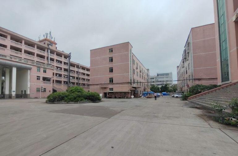 长安宵边楼上1200平方厂房出租可分租现成水电齐全现成地坪漆