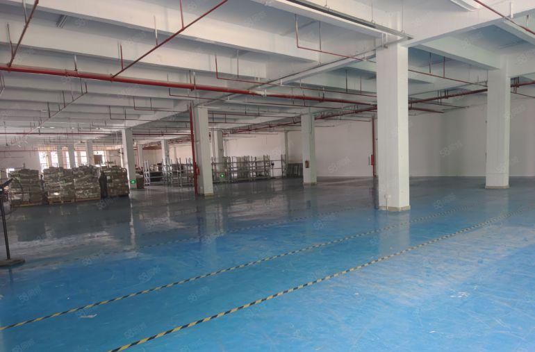 长安新出2楼2600平带装修厂房出租，近高速路口，现成水电