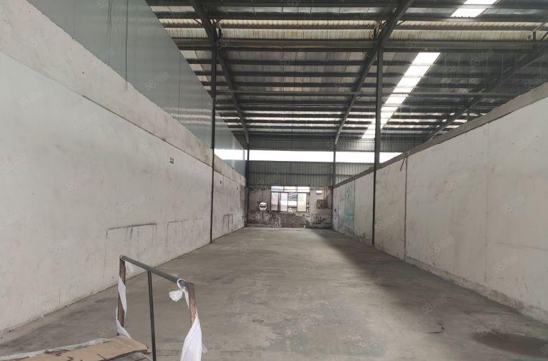 长安沙头一楼300平6000块打包方便进出大货车工业厂房出租