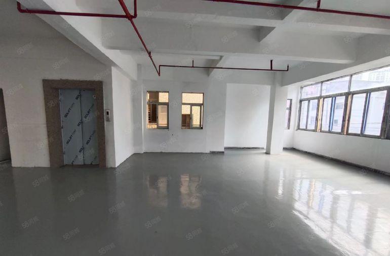 乌沙大润发附近新出楼上小面积厂房出租，带消防喷淋