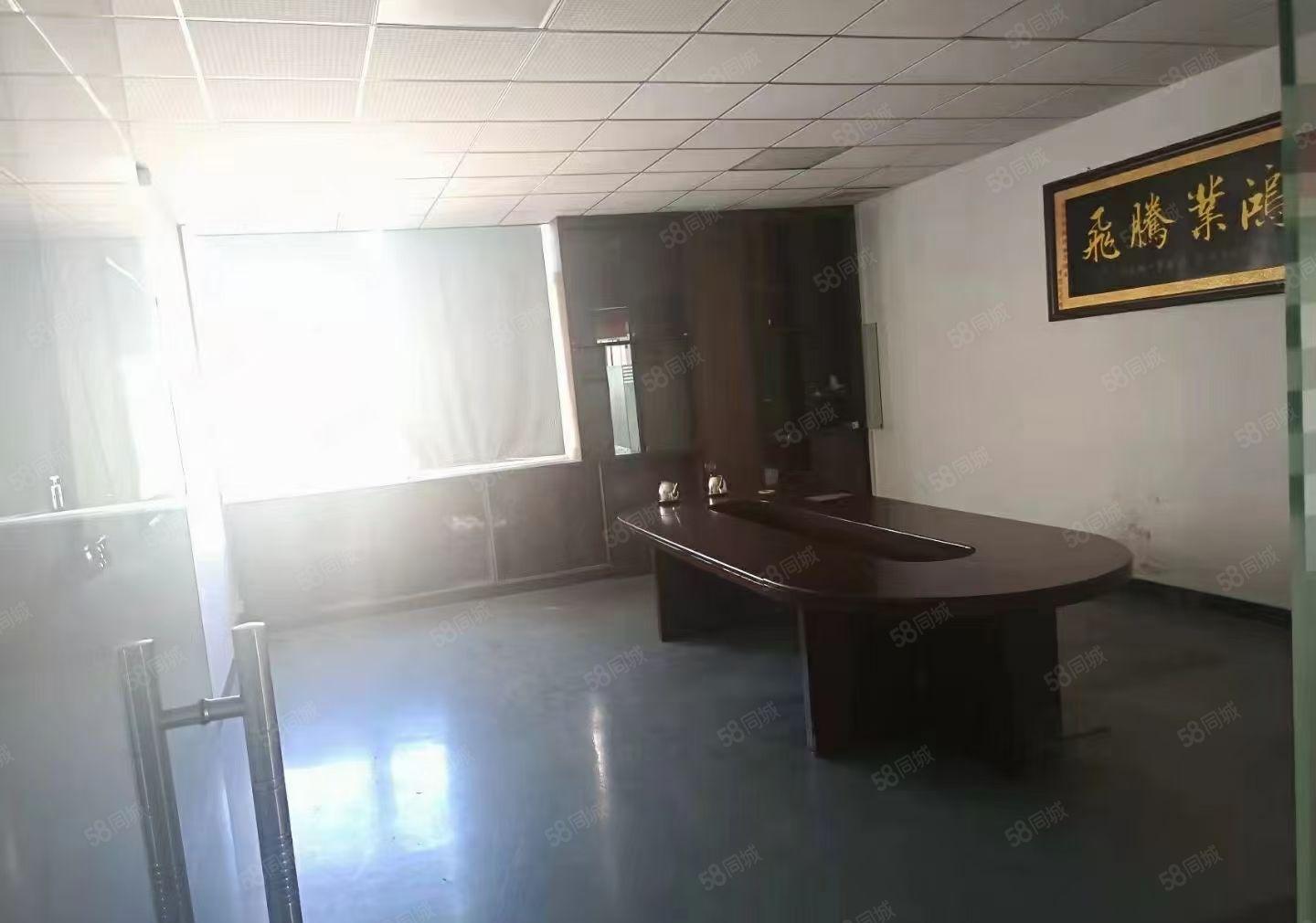 个人厂房低价出租，振安中路楼上1200平，现成装修，