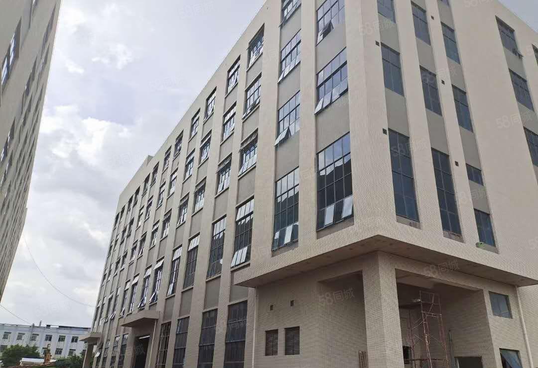 长安临近大岭山全新标准带牛角厂房出租