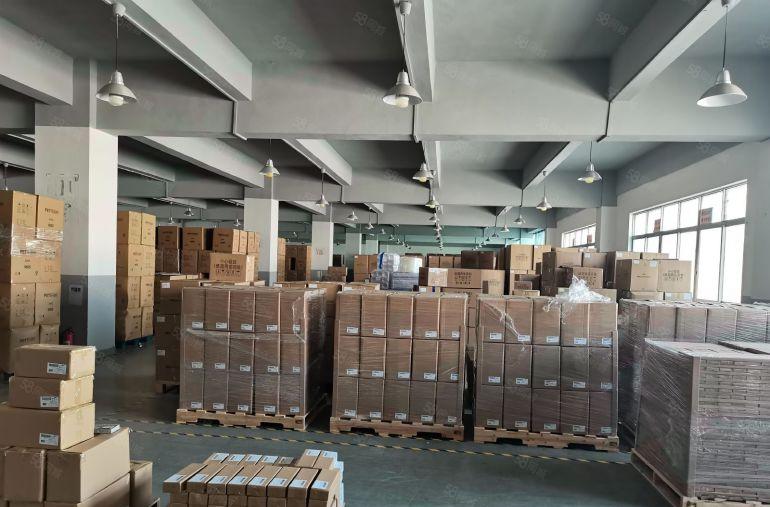 原房东厂房出租1850平三楼整层，3吨大货梯超大空地可办环评