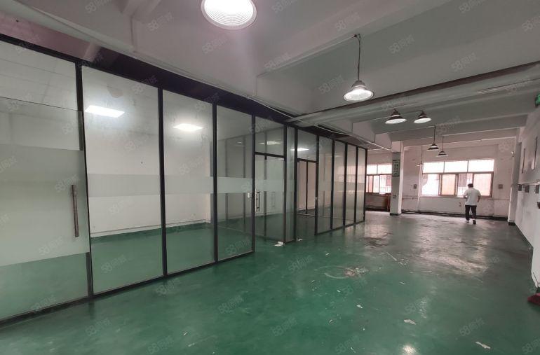 乌沙环南路雅正小学附近二楼250平带装修工业厂房出租