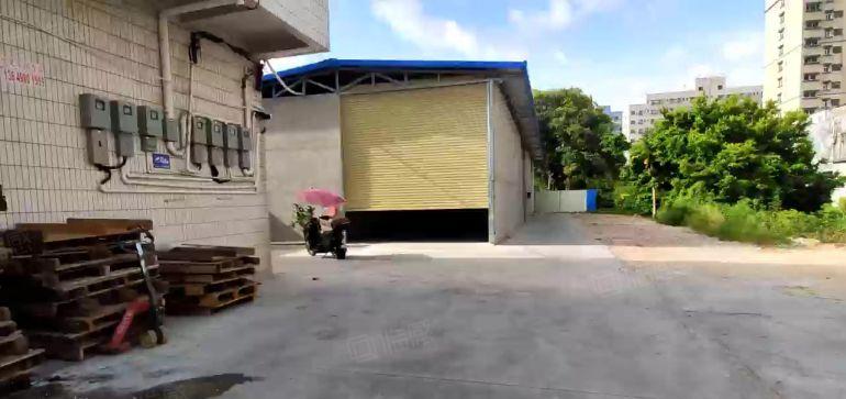 长安乌沙市场附近一手房东一楼500平超大空地工业厂房出租