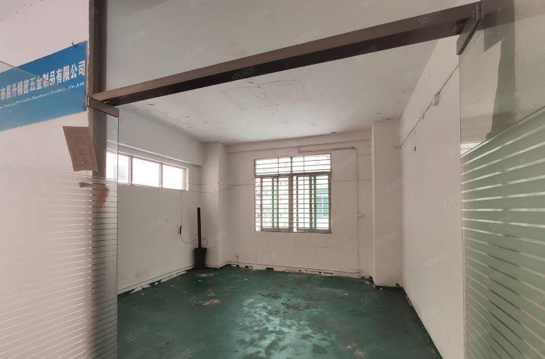 长安沙头三楼220平带水电办公室装修2800打包工业厂房出租
