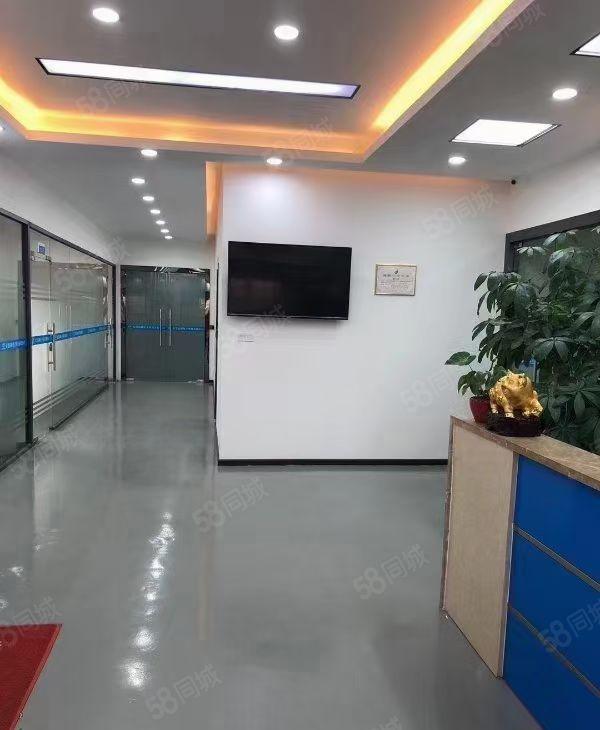 新出一楼厂房4500平6.5米高可分租形象好空地超大