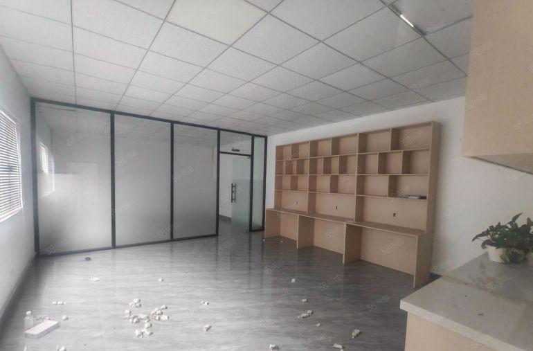 长安镇厦边一楼350平方现成精装修水电齐全拎包入驻