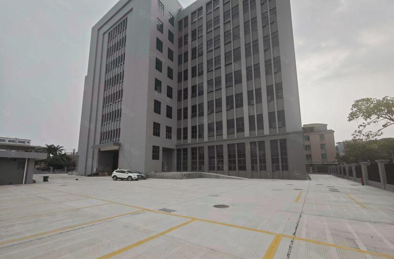 长安原房东全新厂房，大小可以分租，证件齐全，有喷淋 环评