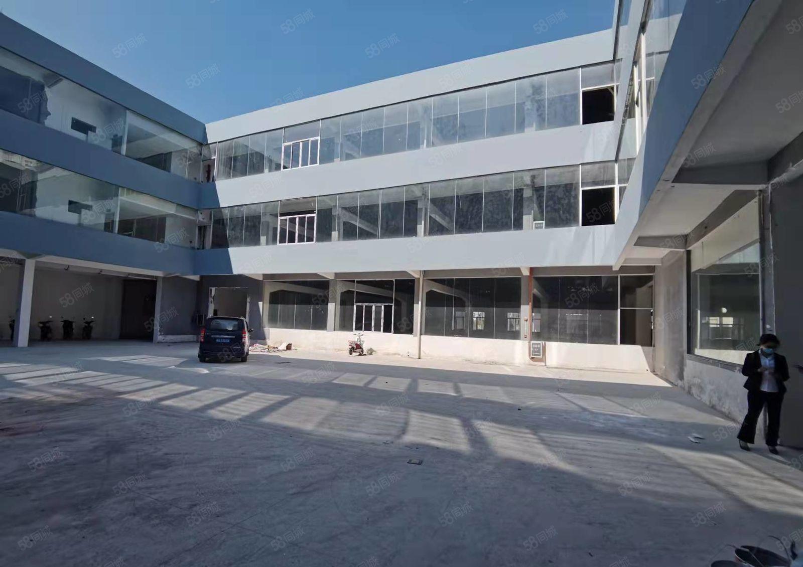 长安街口，广深高速出口旁，原房东独院，9000平，厂房出租