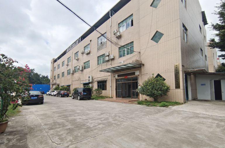 长安新出一楼1800平精装修厂房出租，近高速路口