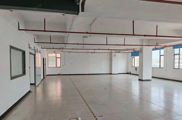 长安临深旁园区楼上960平现成豪华装修拎包入驻厂房出租