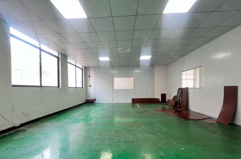 一楼1500平厂房出租 可分租 水电齐全 长安乌沙模具城