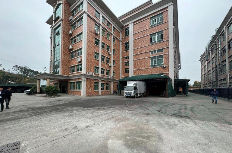 长安镇独门独院厂房出租，工业用地，靠近深圳，一手房东低价出租