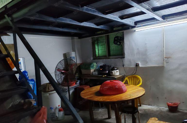 长安厦岗一楼550平，带行车，办公室装修水电齐全，