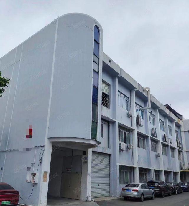 长安上角一楼1000平，靠近马路边交通便利，适合各种行业