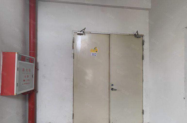 （特价）低价长安新民低价楼上1000平装修厂房电子商务外贸