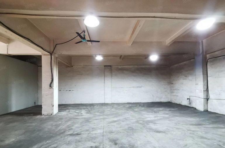 长安涌头小面积1楼300平带装修水电齐全低价厂房出租