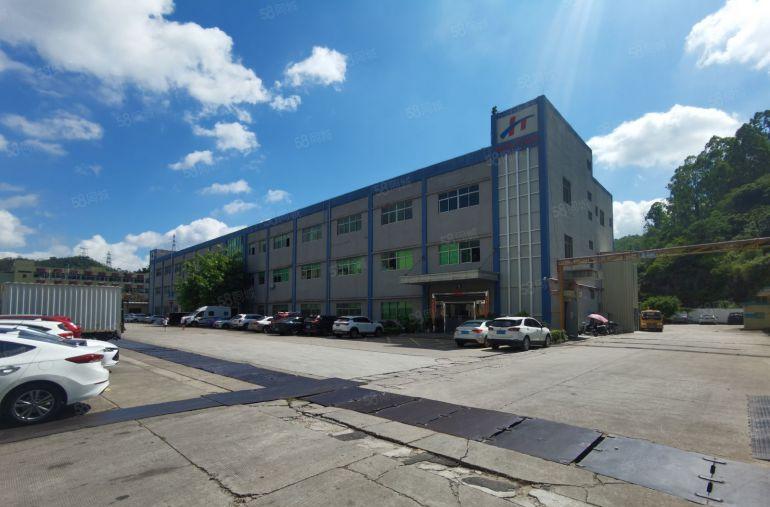 长安霄边豪华装修厂房，三楼1200平方，107国道旁，临深