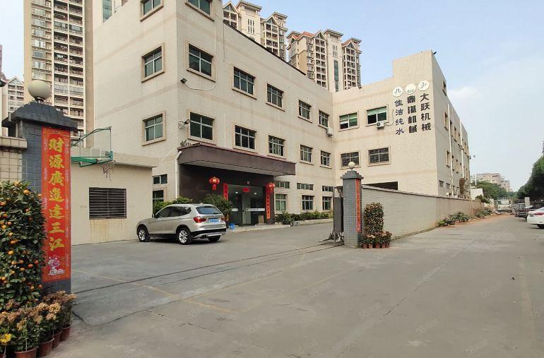 长安镇乌沙靠深圳一楼二楼1500平精装修水电齐全低价厂房出租