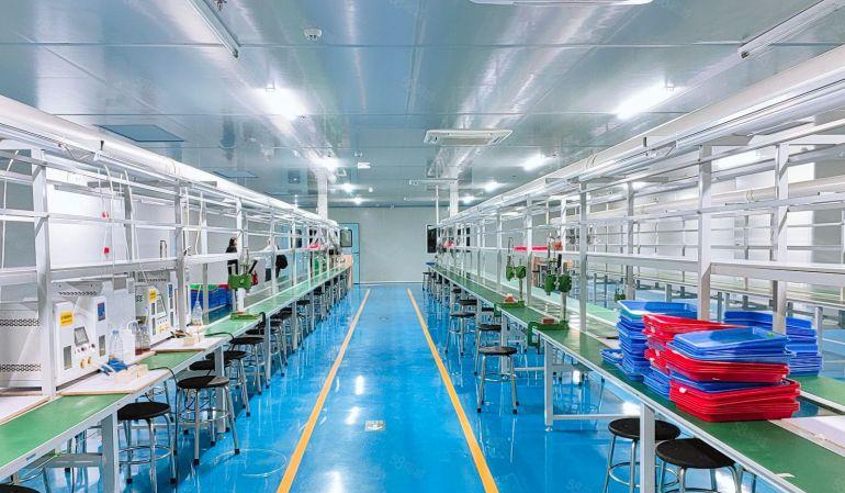 长安全新十万级无尘车间转租，豪华办公室装修。面积4900平