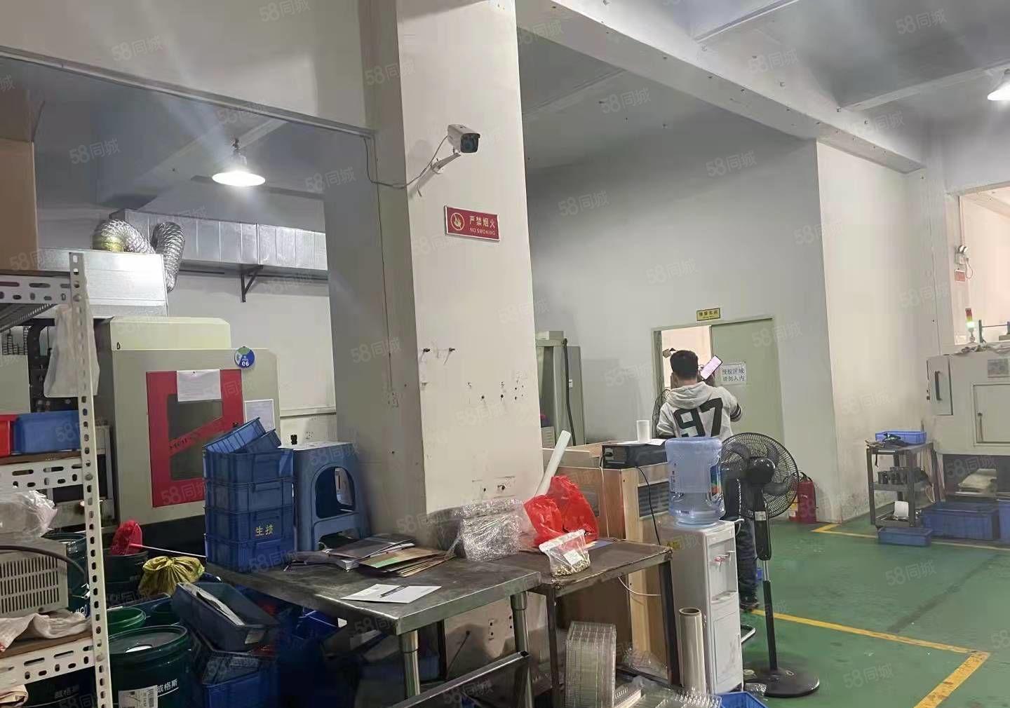 年底厂房，底价出租，上角楼上650平方，水电到位，入驻生产。