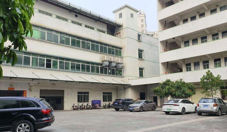 长安宵边原房东分租楼上独立一层1300平方招租