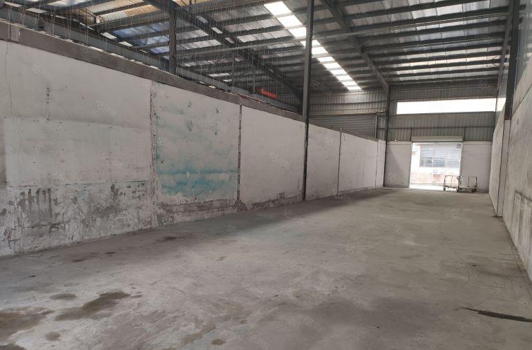 长安沙头一楼300平6000块打包方便进出大货车工业厂房出租