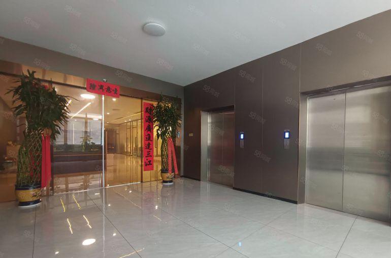 长安经典标准独院面积4500平，形象好精装修！近高速口！