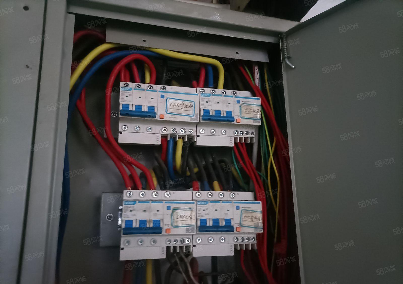 长安厦岗标准一楼带行车厂房出租，面积650平方