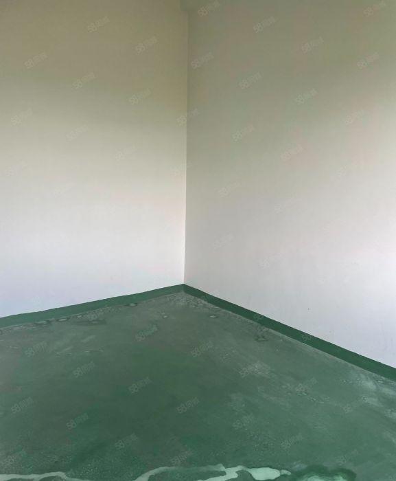 长安新出原房东直租 价格可面谈 960方 交通便利 随时看房