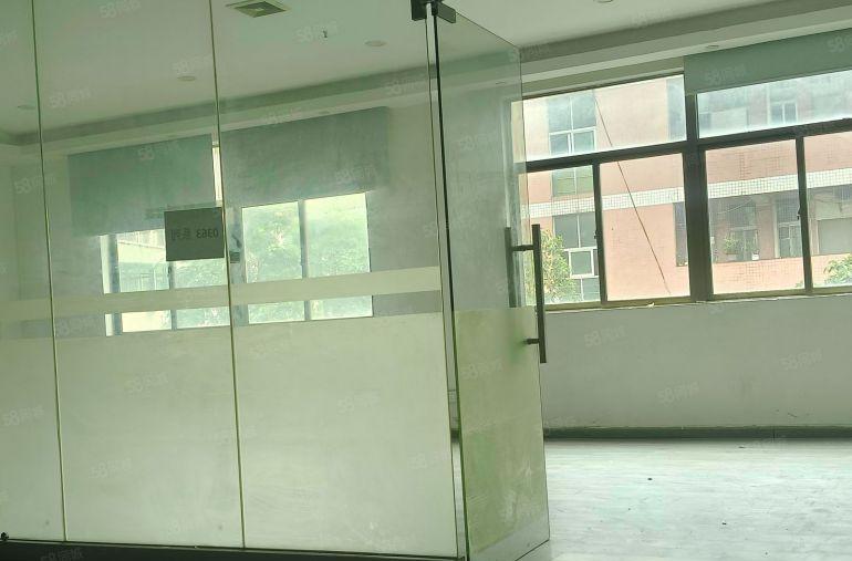 房东直租，长安涌头700平厂房，带精装办公室，园区空地大