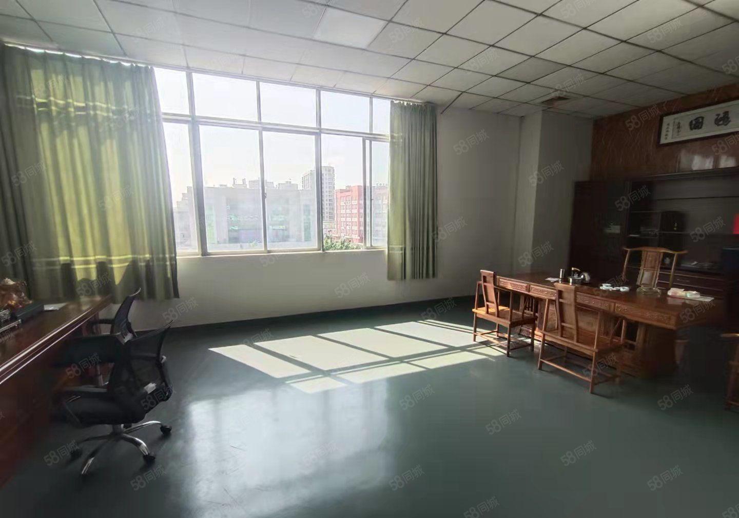 原房东 长安乌沙标准厂房二楼出租 不限行业 水电齐