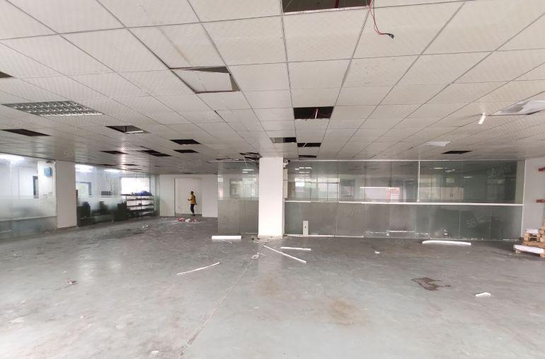 长安乌沙雅正小学附近二楼490平办公室水电齐全工业厂房出租