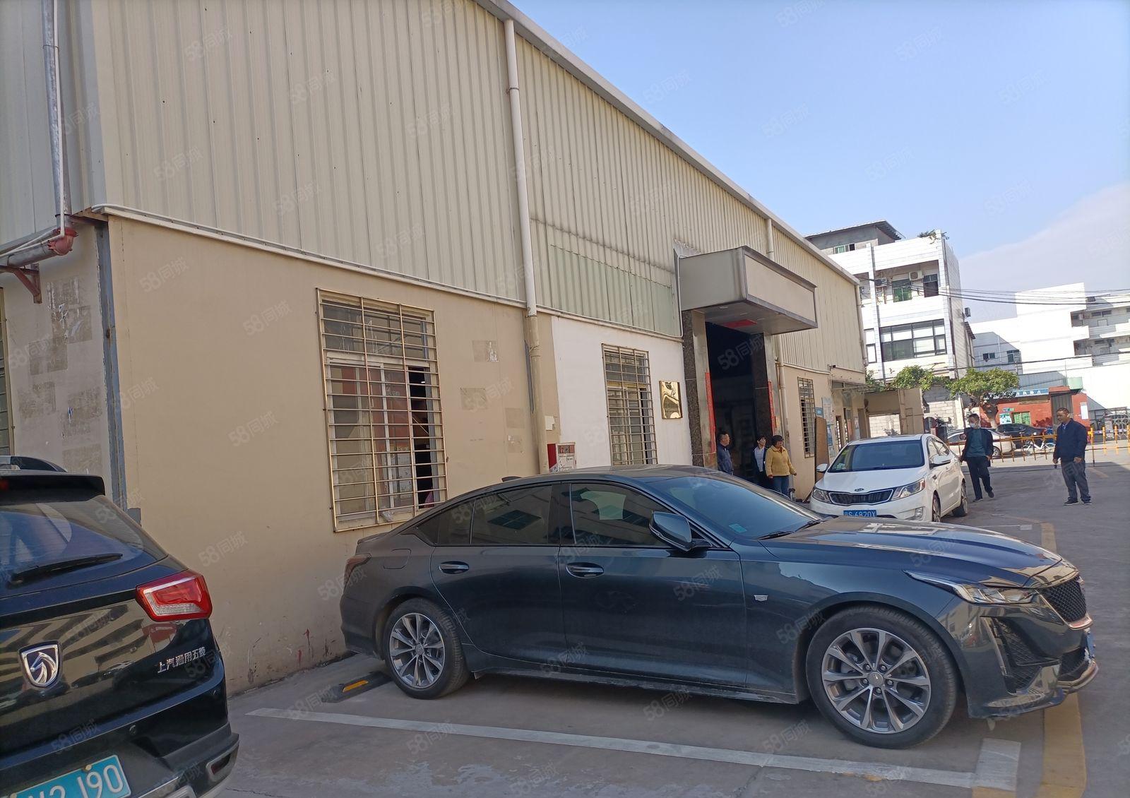 长安厦岗新出带行车，单一层厂房1180平方招租