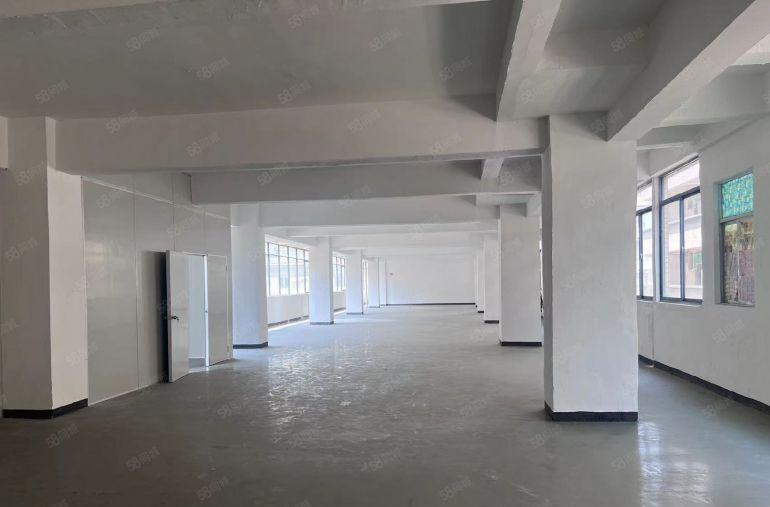 乌沙新出厂房楼上720平九成新特价11块出租