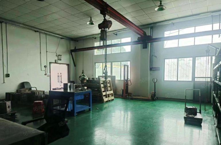 长安镇沿江高速附近新出一楼带行车580平方出租。