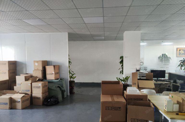 常平楼上700平方精装修带办公室实际面积出租无公摊价格便宜