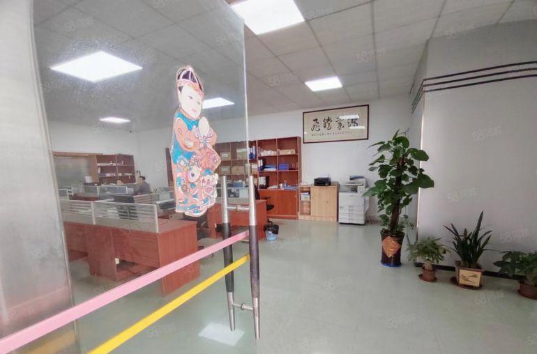 原房东的经典小独院三层厂房，空地大好进出货，工业用地可办环评